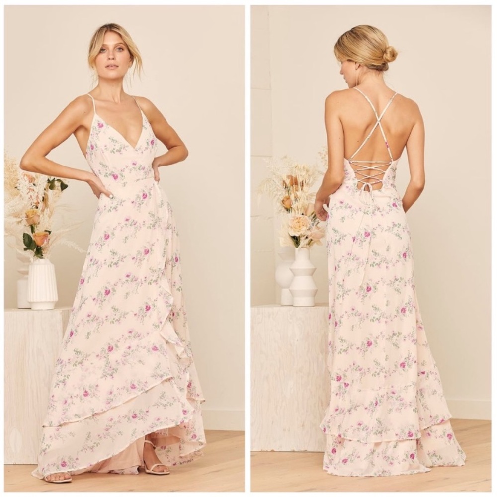 LULU’S | In Love Forever Blush Floral Lace Up High-Low Maxi Dress